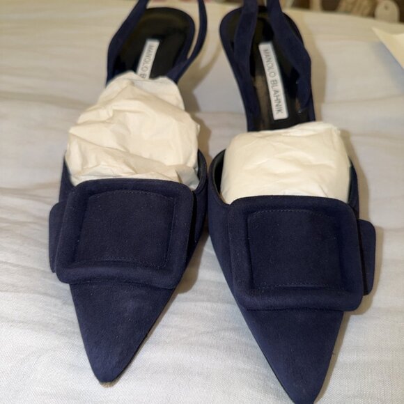Manolo Blahnik Maysli Navy Blue Suede Buckle Slingback Pumps - Picture 5 of 7